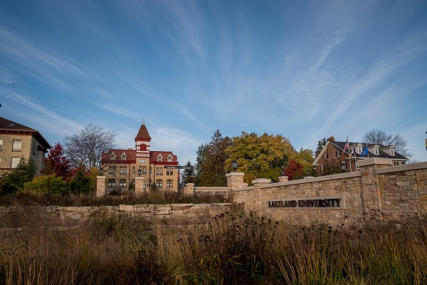 Lakeland University main entrance.