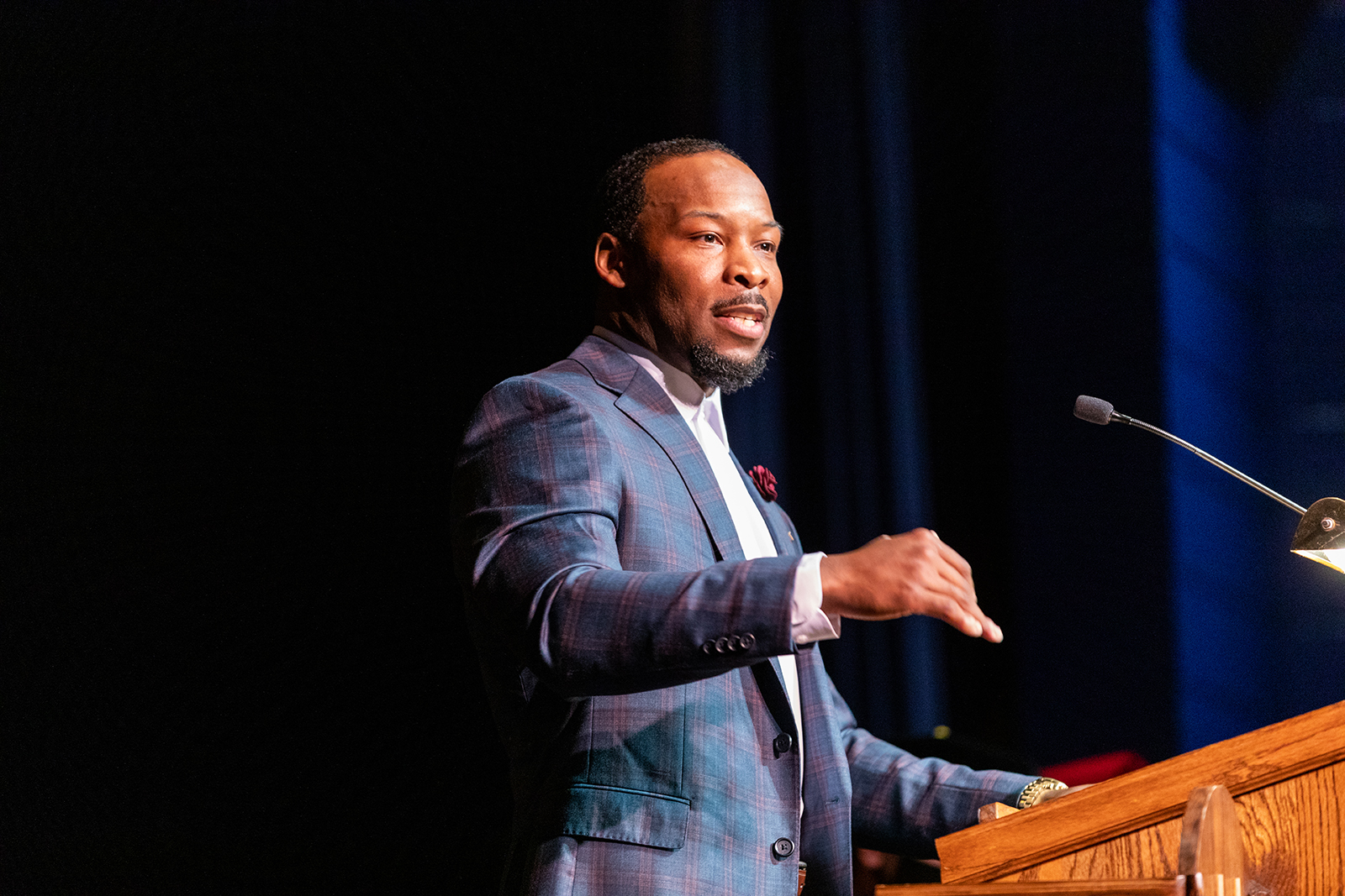 2008 graduate returns to address Opening Convocation