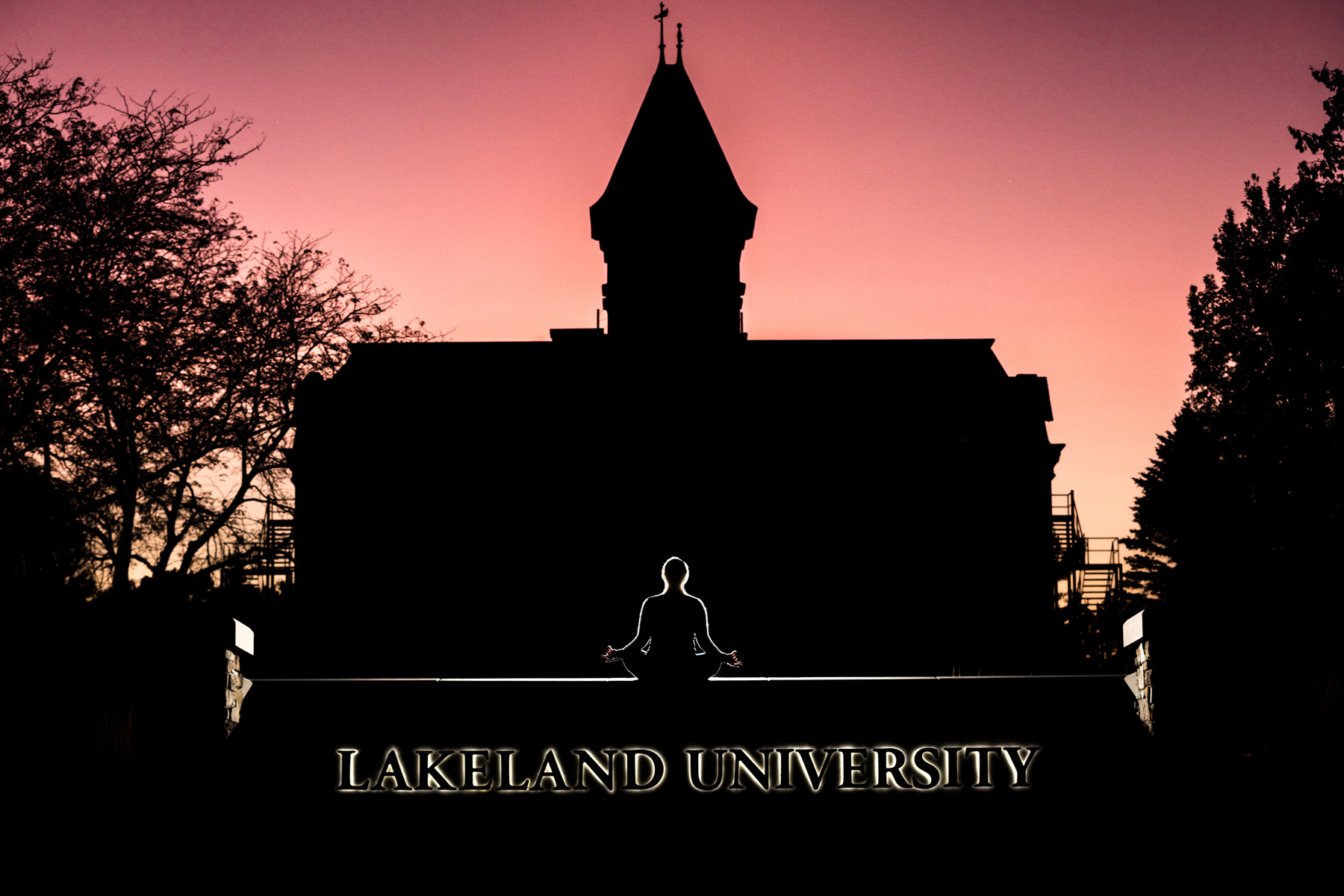 Just breathe: Alumna teaches free yoga at Lakeland